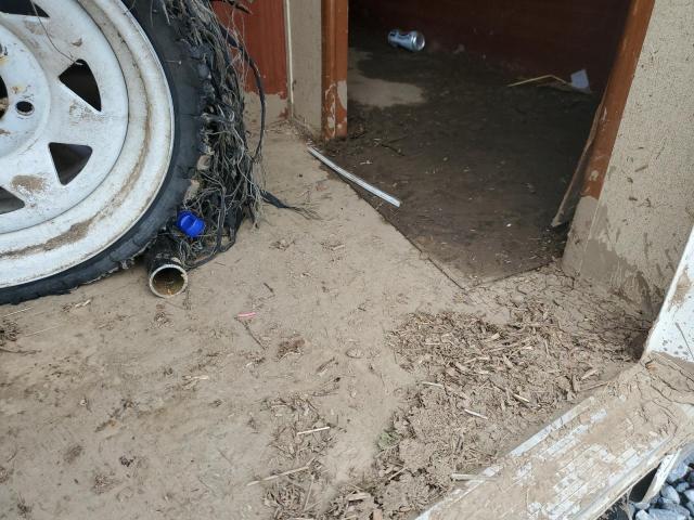 4V0TC3225BA013219 - 2011 CROS ALL MODELS WHITE photo 9