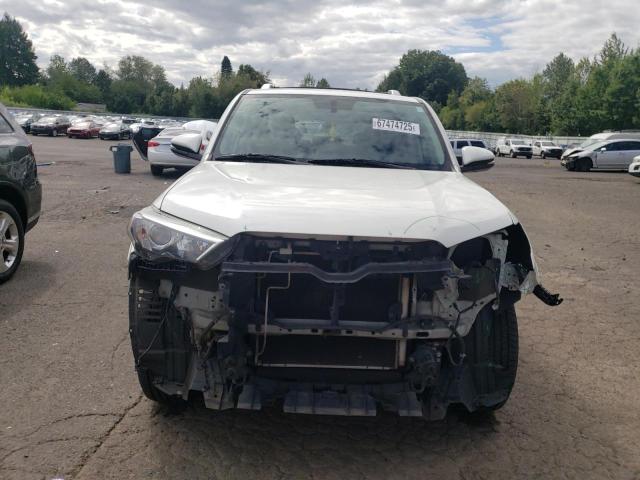 JTEBU5JR2J5567897 - 2018 TOYOTA 4RUNNER SR5/SR5 PREMIUM Blanco foto 5