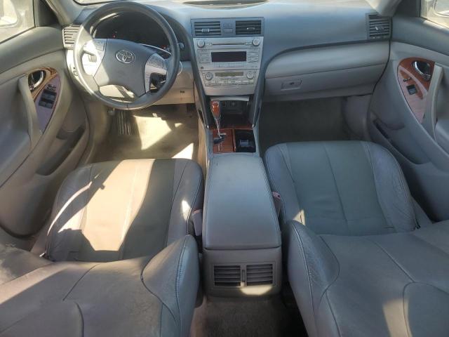 4T1BF3EK6BU228692 - 2011 TOYOTA CAMRY BASE GRAY photo 8