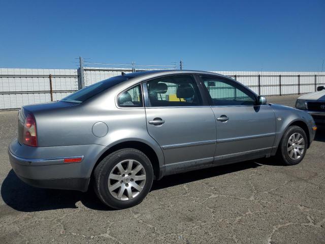 WVWPD63B33P097497 - 2003 VOLKSWAGEN PASSAT GLS SILVER photo 3