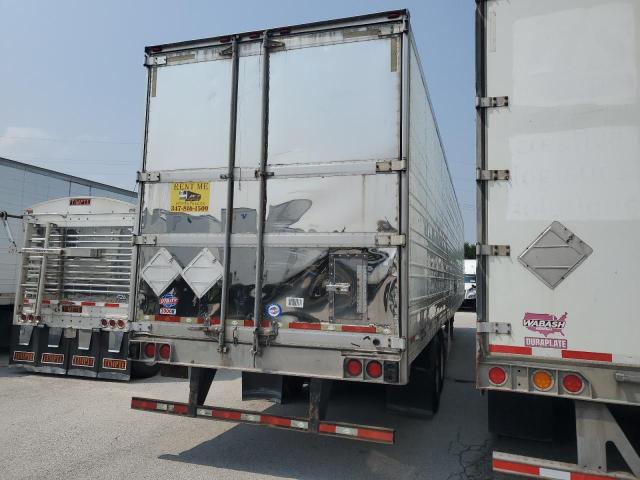 1UYVS2532EM752802 - 2014 UTILITY VS2RA WHITE photo 4