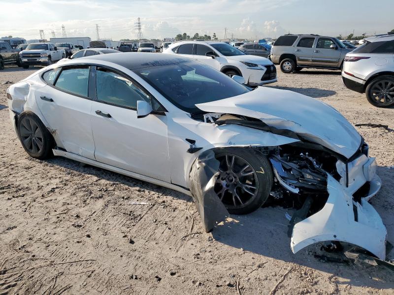 5YJSA1E59NF473596 - 2022 TESLA MODEL S WHITE photo 4