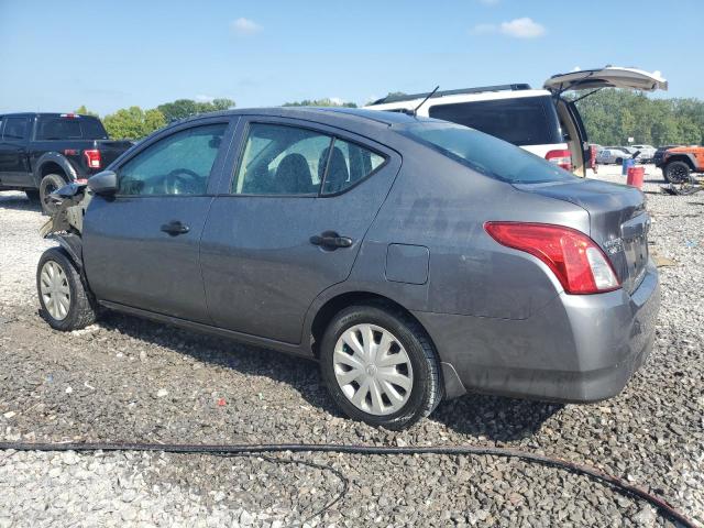 3N1CN7AP1JL830366 - 2018 NISSAN VERSA S GRAY photo 2