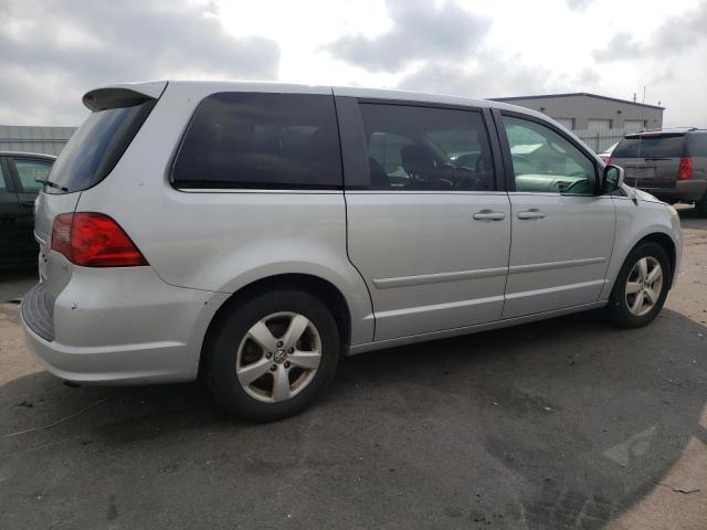 2V4RW3D10AR407601 - 2010 VOLKSWAGEN ROUTAN SE SILVER photo 3