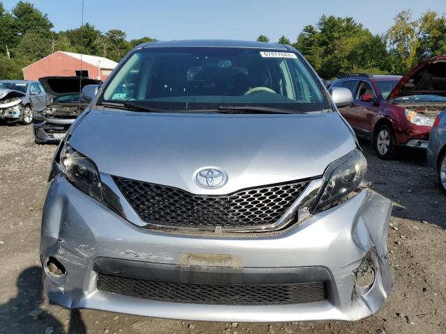 5TDXK3DC6DS370225 - 2013 TOYOTA SIENNA SPORT SILVER photo 5