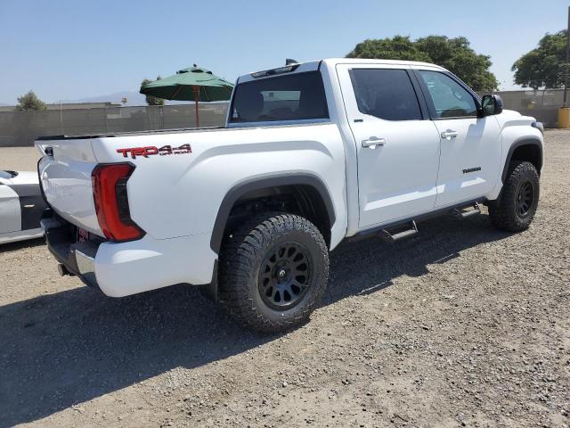 5TFLA5DB1PX104694 - 2023 TOYOTA TUNDRA CREWMAX SR WHITE photo 3