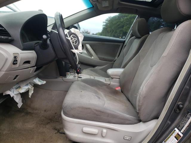 4T1BF3EK3BU130042 - 2011 TOYOTA CAMRY BASE Մոխրագույն լուսանկար 7