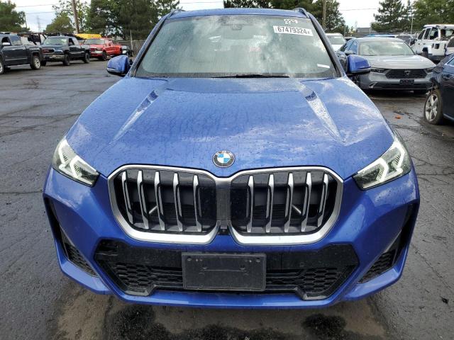 WBX73EF05P5X49256 - 2023 BMW X1 XDRIVE28I BLUE photo 5