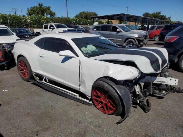 2G1FD1E35F9300907 - 2015 CHEVROLET CAMARO LT WHITE photo 4