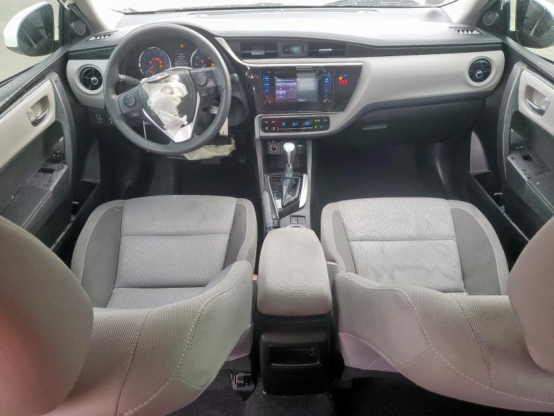 5YFBURHE7KP892970 - 2019 TOYOTA COROLLA L თეთრი ფოტო 8