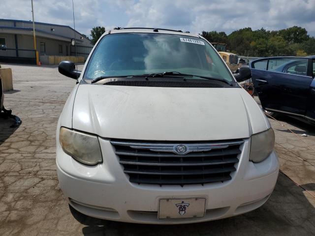 2C8GP54L55R296561 - 2005 CHRYSLER TOWN & COU TOURING 白色 照片 5