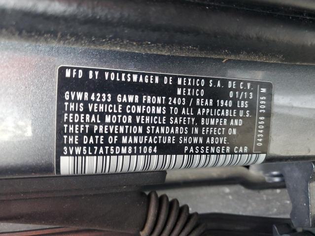 3VW5L7AT5DM811064 - 2013 VOLKSWAGEN BEETLE GRAY photo 12