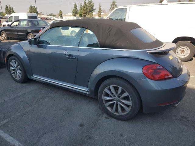 3VW5L7AT5DM811064 - 2013 VOLKSWAGEN BEETLE GRAY photo 2