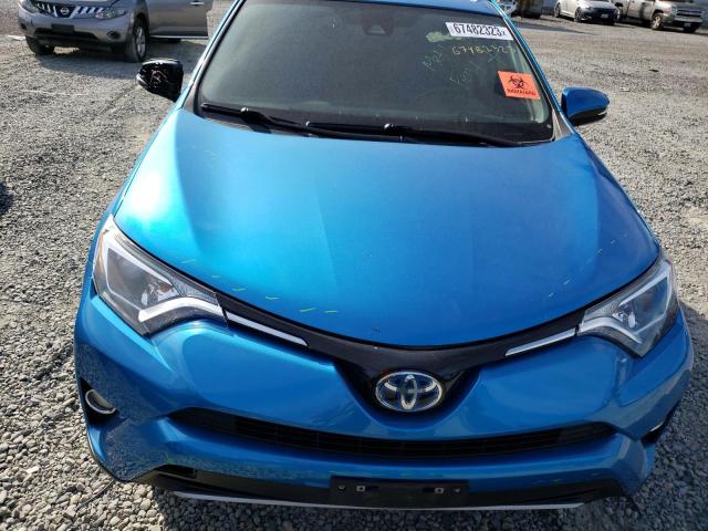 JTMRJREV0HD142382 - 2017 TOYOTA RAV4 HV LE BLUE photo 11