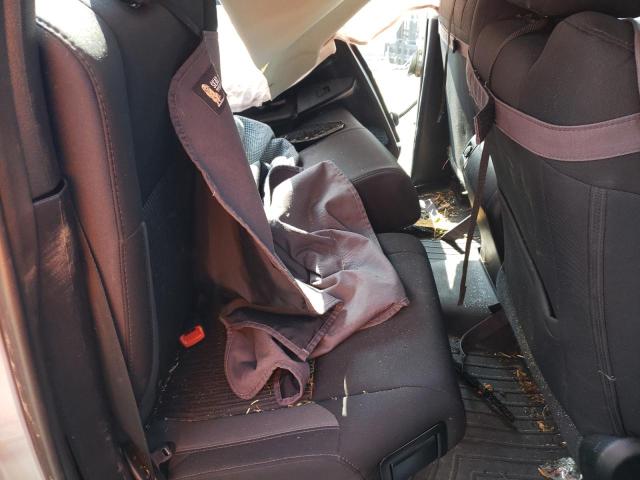 5TFUW5F18GX493053 - 2016 TOYOTA TUNDRA DOUBLE CAB SR/SR5 SILVER photo 10