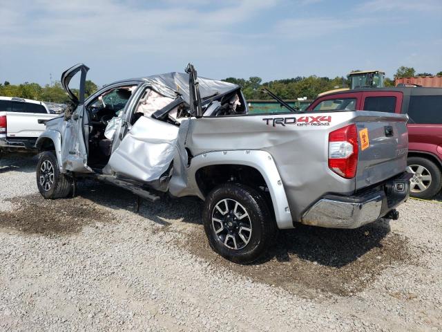 5TFUW5F18GX493053 - 2016 TOYOTA TUNDRA DOUBLE CAB SR/SR5 SILVER photo 2