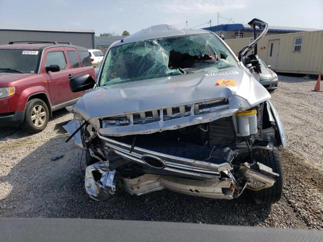 5TFUW5F18GX493053 - 2016 TOYOTA TUNDRA DOUBLE CAB SR/SR5 SILVER photo 5