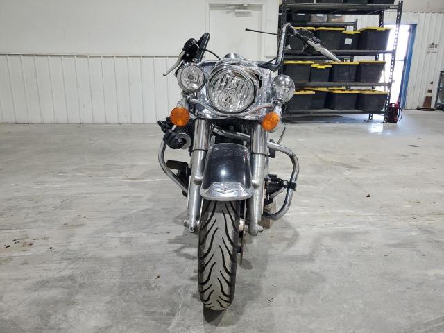 1HD1FBC15JB659442 - 2018 HARLEY-DAVIDSON FLHR ROAD KING BLACK photo 2