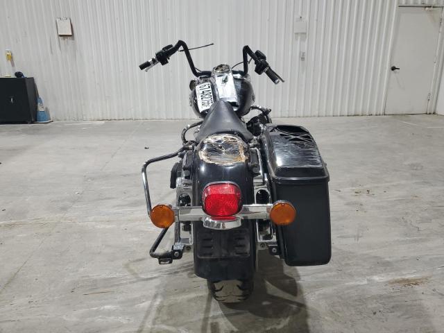 1HD1FBC15JB659442 - 2018 HARLEY-DAVIDSON FLHR ROAD KING BLACK photo 4