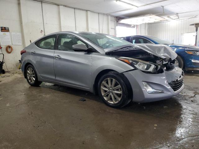 5NPDH4AEXGH748828 - 2016 HYUNDAI ELANTRA SE SILVER photo 4