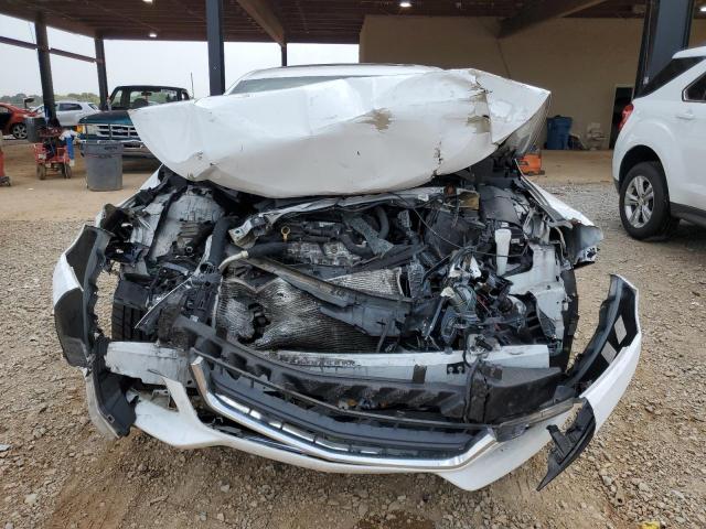 2G1105S36J9117851 - 2018 CHEVROLET IMPALA LT WHITE photo 5