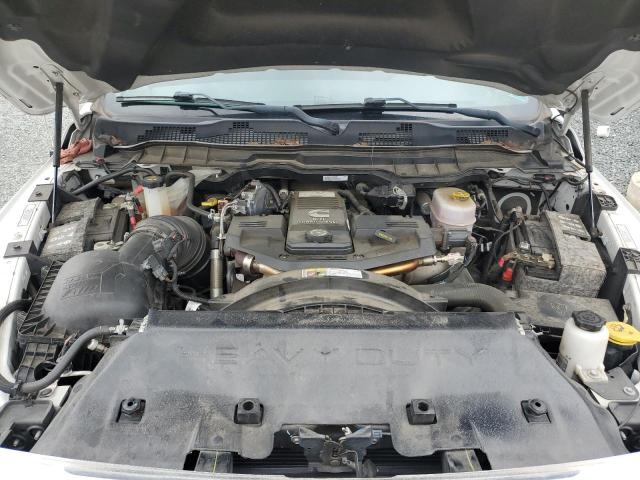 3C6UR4HL4JG300576 - 2018 RAM 2500 ST WHITE photo 11