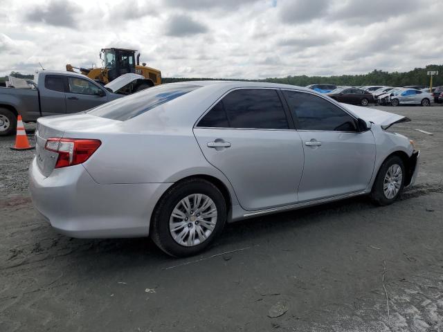4T1BF1FK8CU022519 - 2012 TOYOTA CAMRY BASE SILVER photo 3