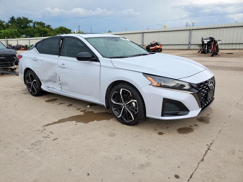 1N4BL4CV5PN381023 - 2023 NISSAN ALTIMA SR 灰色 照片 4