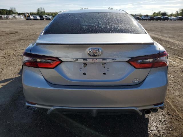 4T1G11BK9PU099268 - 2023 TOYOTA CAMRY SE NIGHT SHADE SILVER photo 6