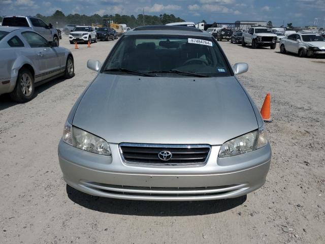 JT2BF22K910328271 - 2001 TOYOTA CAMRY CE SILVER photo 5