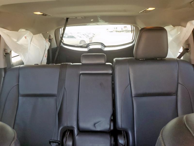 5TDKZRFH6KS563795 - 2019 TOYOTA HIGHLANDER SE 白色 照片 10