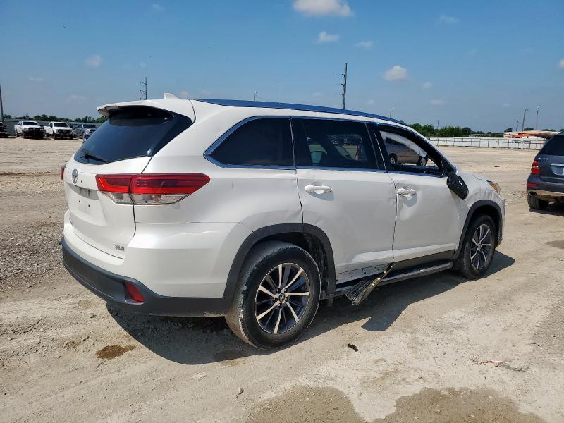 5TDKZRFH6KS563795 - 2019 TOYOTA HIGHLANDER SE 白色 照片 3