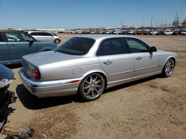 SAJWA73B34TG26230 - 2004 JAGUAR XJR S SILVER photo 3