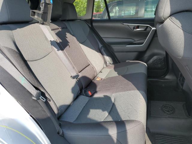 2T3P1RFV0SW498668 - 2025 TOYOTA RAV4 XLE 银色 照片 11