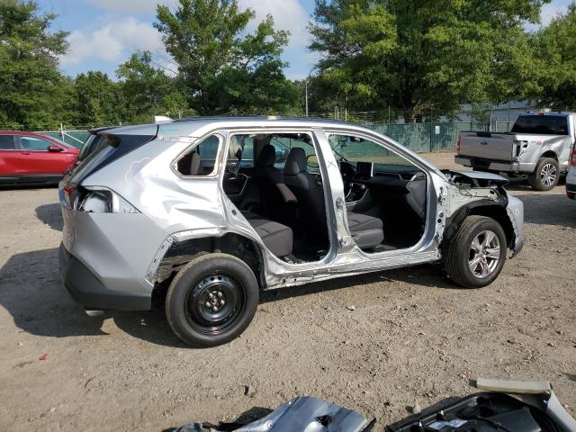 2T3P1RFV0SW498668 - 2025 TOYOTA RAV4 XLE 银色 照片 3