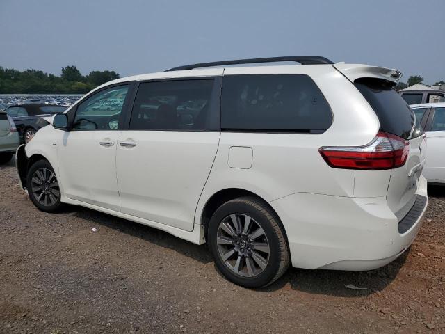 5TDDZ3DC9JS207675 - 2018 TOYOTA SIENNA XLE თეთრი ფოტო 2