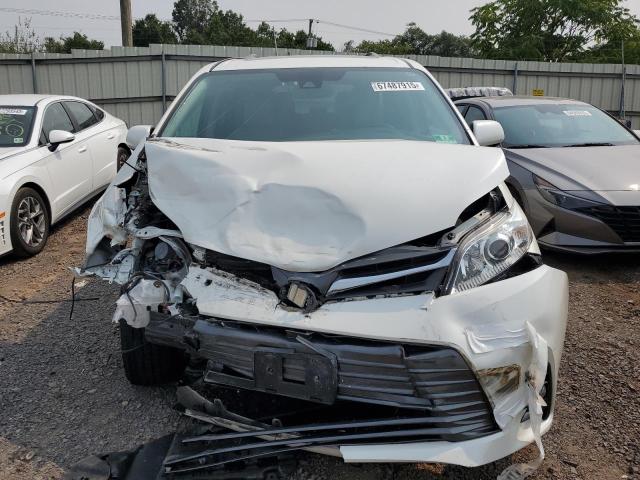 5TDDZ3DC9JS207675 - 2018 TOYOTA SIENNA XLE თეთრი ფოტო 5