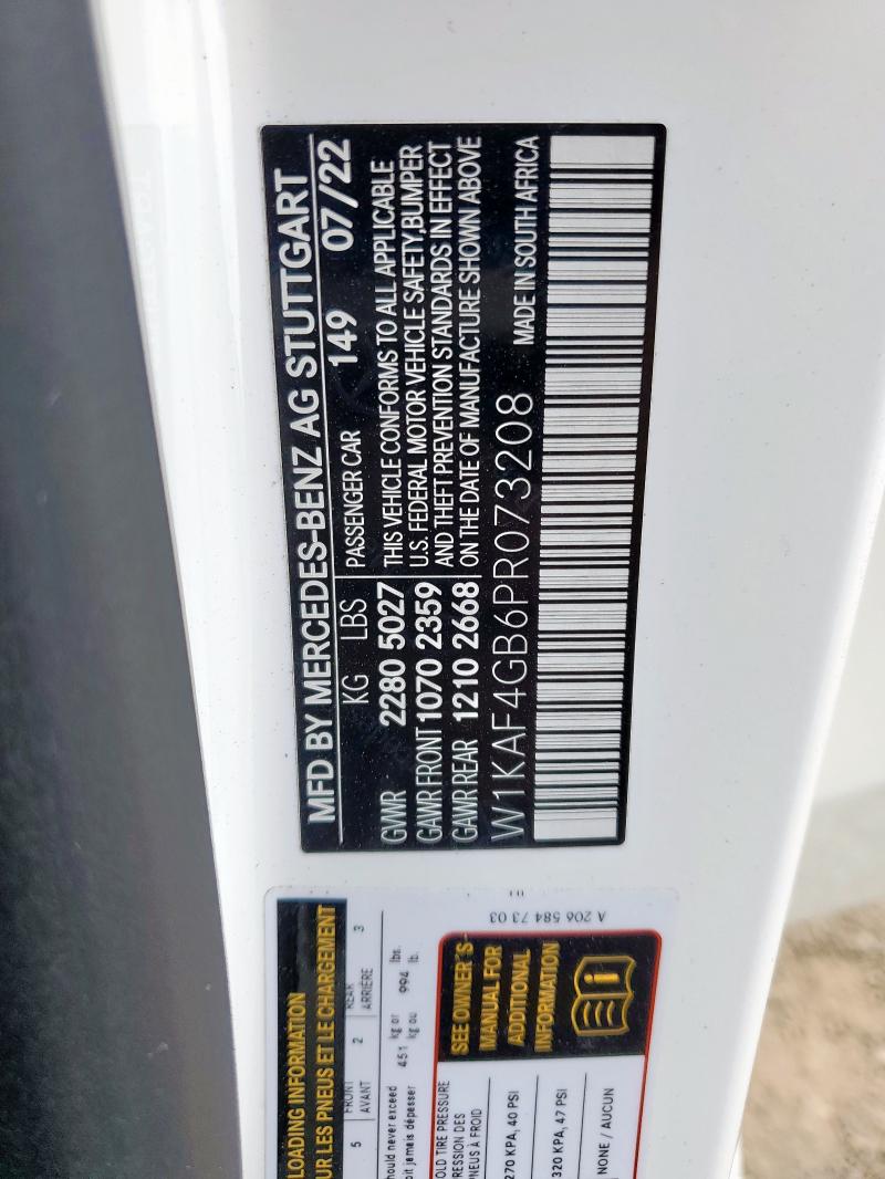 W1KAF4GB6PR073208 - 2023 MERCEDES-BENZ C 300 Weiß Foto 13