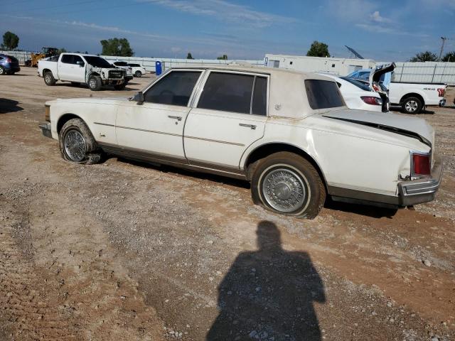 6S69R7Q461901 - 1977 CADILLAC SEVILLE WHITE photo 2