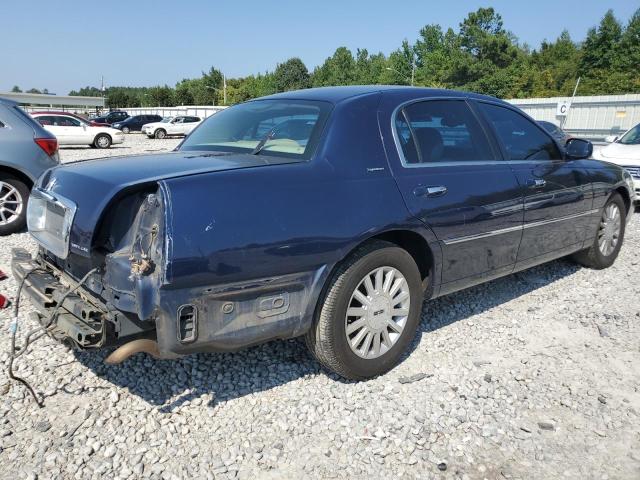 1LNHM81WX4Y684678 - 2004 LINCOLN TOWN CAR EXECUTIVE BLUE photo 3