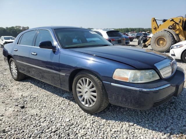 1LNHM81WX4Y684678 - 2004 LINCOLN TOWN CAR EXECUTIVE BLUE photo 4
