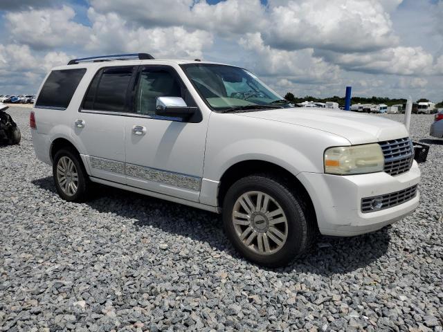 5LMJJ2H5XBEJ04099 - 2011 LINCOLN NAVIGATOR WHITE photo 4