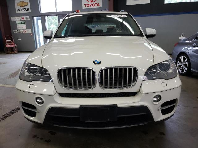 5UXZV8C52CL422481 - 2012 BMW X5 XDRIVE50I WHITE photo 5