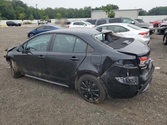 5YFEPMAE2MP246496 - 2021 TOYOTA COROLLA LE Черный фото 2