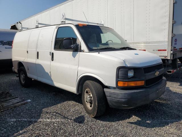 1GCZGFAAXA1134992 - 2010 CHEVROLET EXPRESS G2 WHITE photo 4
