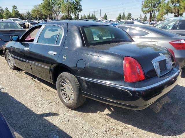 1LNFM83W8WY706037 - 1998 LINCOLN TOWN CARTIER BLACK photo 2