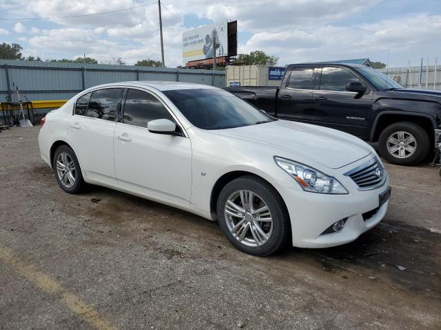 JN1CV6AR8FM651086 - 2015 INFINITI Q40 WHITE photo 4