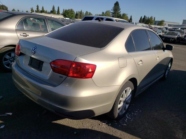 3VWD17AJ2EM214102 - 2014 VOLKSWAGEN JETTA SE GOLD photo 3