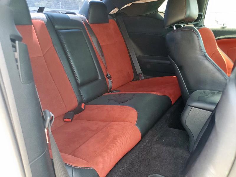 2C3CDZFJXKH505908 - 2019 DODGE CHALLENGER R/T SCAT PACK WHITE photo 10