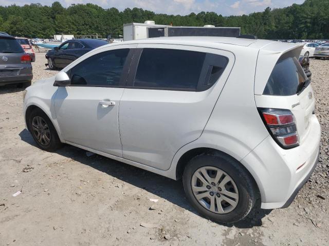 1G1JG6SH8H4172859 - 2017 CHEVROLET SONIC WHITE photo 2